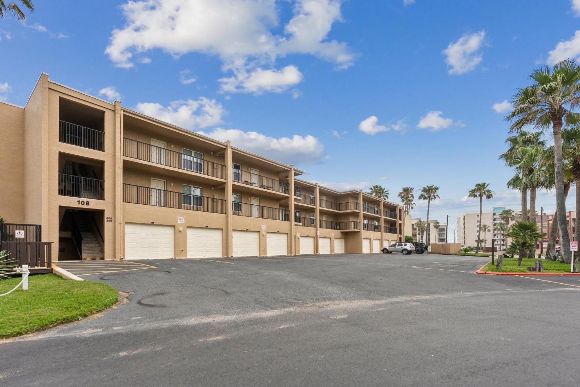 South Padre Island Gulf Getaway With Pool Condo Exterior photo